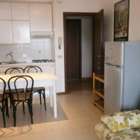 In 24634 * Μπιμπιόνε